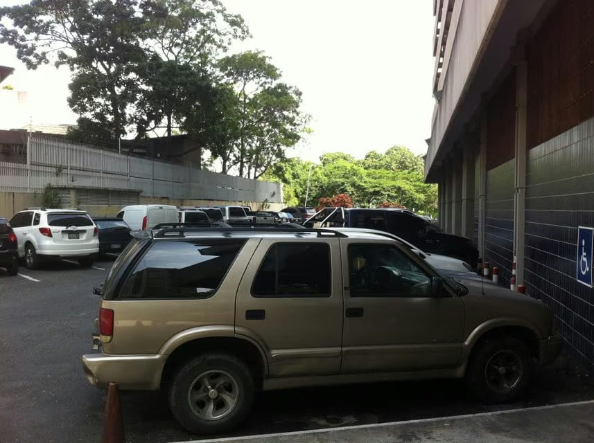 Comercial (Oficina) en Venta en Colinas de La California, Distrito Metropolitano - 2