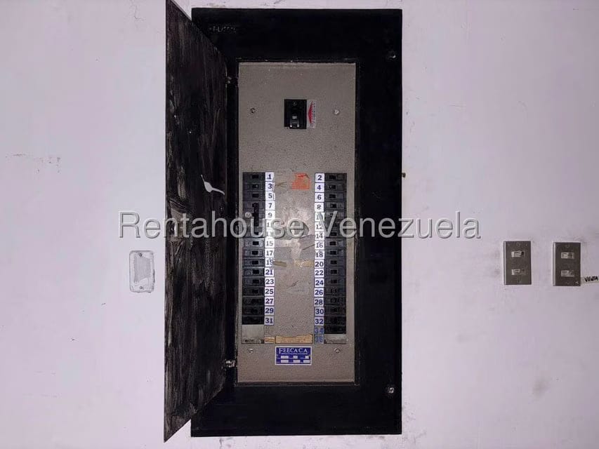 Comercial (Local Comercial) en Alquiler en Las Acacias, Distrito Metropolitano - 16