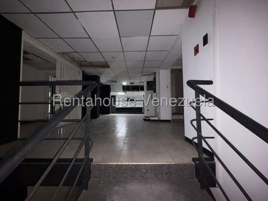 Comercial (Local Comercial) en Alquiler en Las Acacias, Distrito Metropolitano - 9