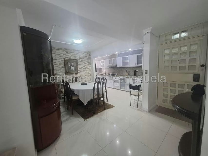Apartamento (1 Nivel) en Alquiler en Santa Fe Norte, Distrito Metropolitano - 11