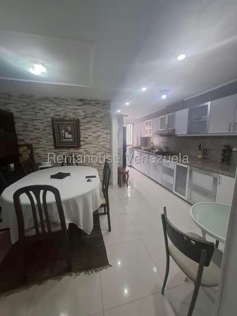 Apartamento (1 Nivel) en Alquiler en Santa Fe Norte, Distrito Metropolitano - 10