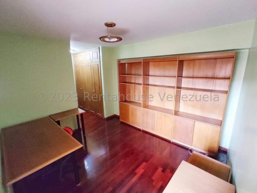 Apartamento (1 Nivel) en Venta en Miranda, Distrito Metropolitano - 26