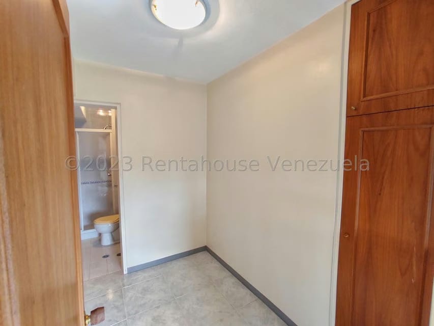Apartamento (1 Nivel) en Venta en Miranda, Distrito Metropolitano - 33