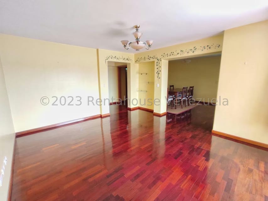 Apartamento (1 Nivel) en Venta en Miranda, Distrito Metropolitano - 5