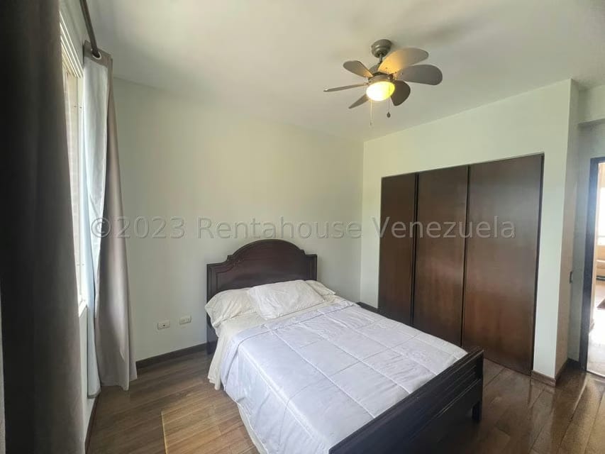 Apartamento (1 Nivel) en Venta en Lomas del Sol, Distrito Metropolitano - 23