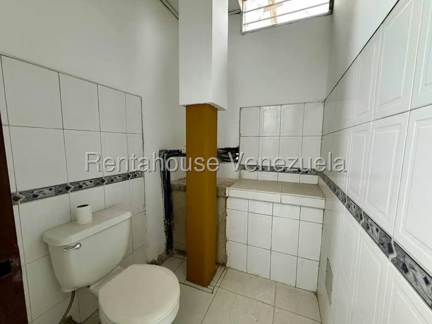 Comercial (Local Comercial) en Alquiler en Centro, Lara - 24