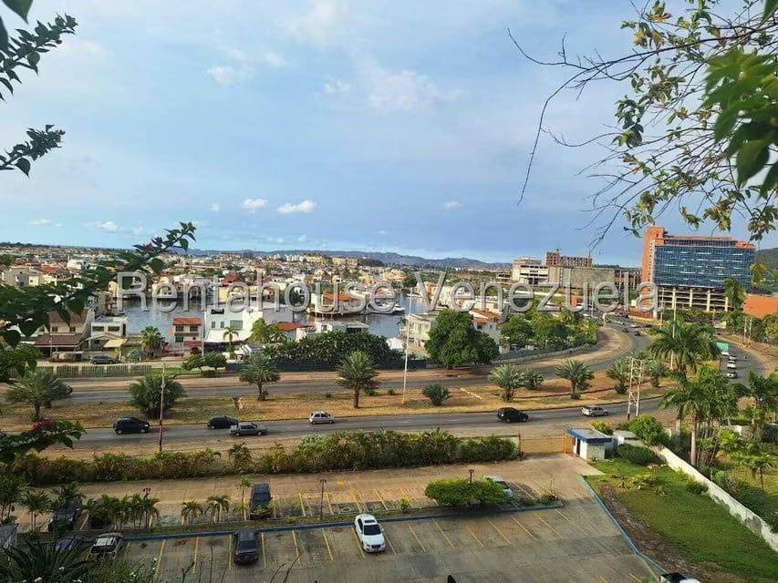 Apartamento (1 Nivel) en Venta en Complejo Turistico EL Morro, Anzoategui - 29
