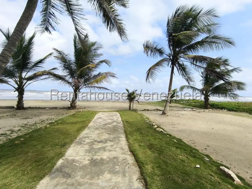 Apartamento (1 Nivel) en Venta en Tucacas, Falcon - 22