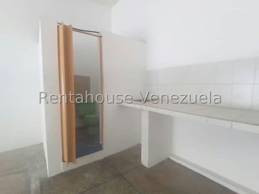 Comercial (Local Comercial) en Alquiler en Centro, Lara - 14