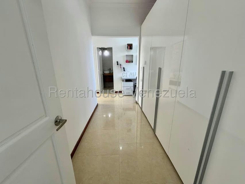 Casa (Multipes Niveles) en Venta en Parque el Retiro, Miranda - 18