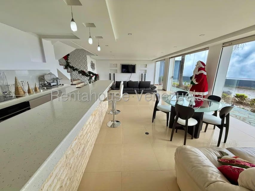 Casa (Multipes Niveles) en Venta en Parque el Retiro, Miranda - 25