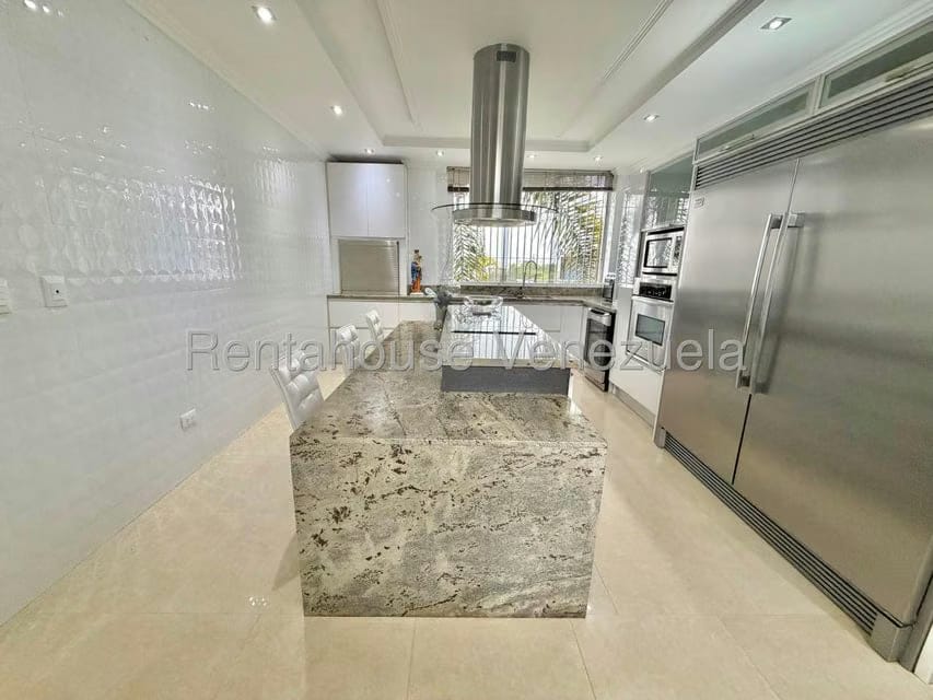 Casa (Multipes Niveles) en Venta en Parque el Retiro, Miranda - 7