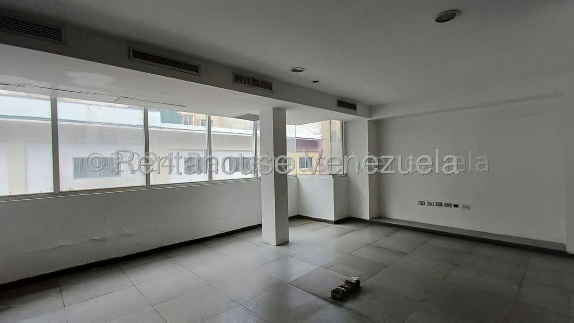 Comercial (Local Comercial) en Alquiler en Parroquia La Candelaria, Distrito Metropolitano - 16