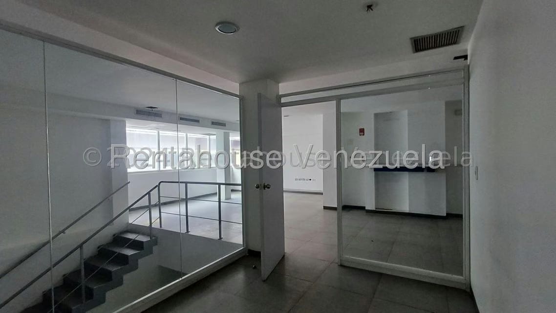 Comercial (Local Comercial) en Alquiler en Parroquia La Candelaria, Distrito Metropolitano - 10