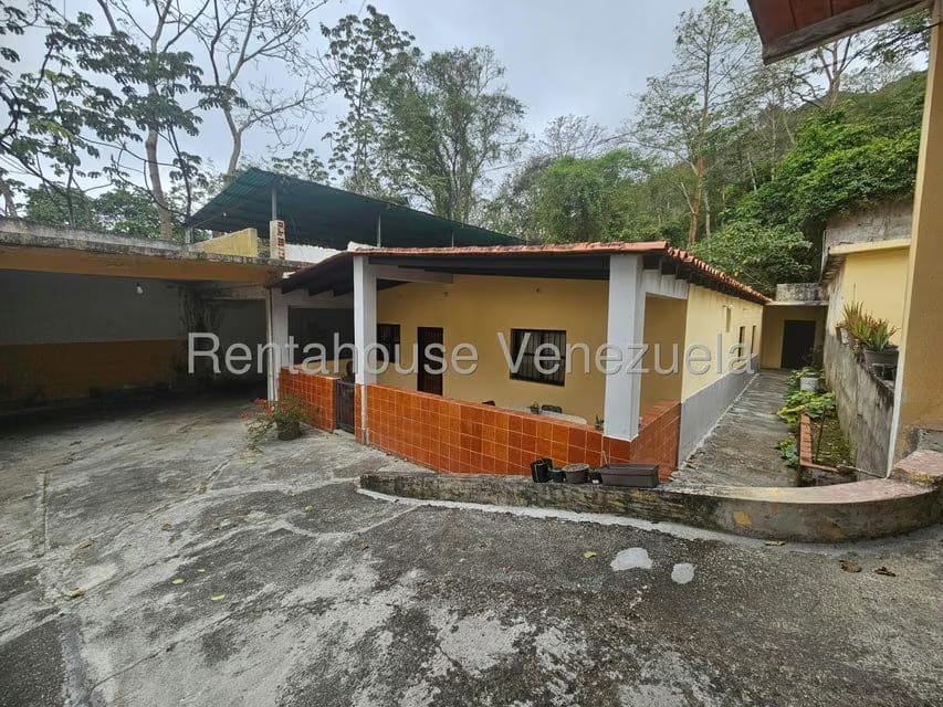 Casa (1 Nivel) en Venta en Avenida Principal Cecilio Acosta, Miranda - 20