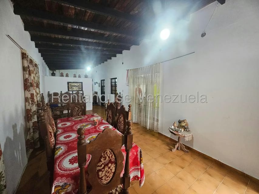 Casa (1 Nivel) en Venta en Avenida Principal Cecilio Acosta, Miranda - 7