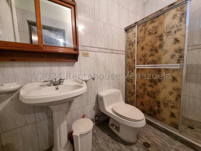 Casa (Duplex) en Venta en Parroquia Concepcion, Lara - 48