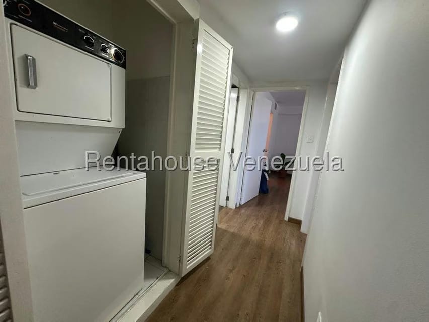 Apartamento (1 Nivel) en Venta en Avenida Bolivar, Nueva Esparta - 17