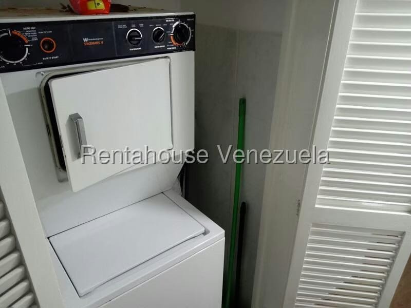 Apartamento (1 Nivel) en Venta en Avenida Bolivar, Nueva Esparta - 18
