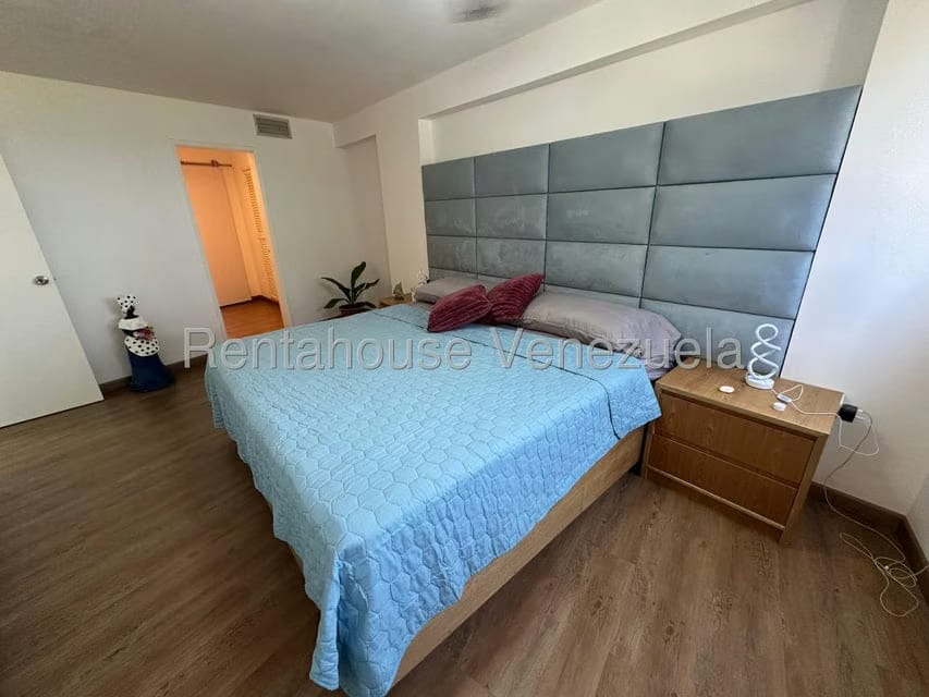 Apartamento (1 Nivel) en Venta en Avenida Bolivar, Nueva Esparta - 20