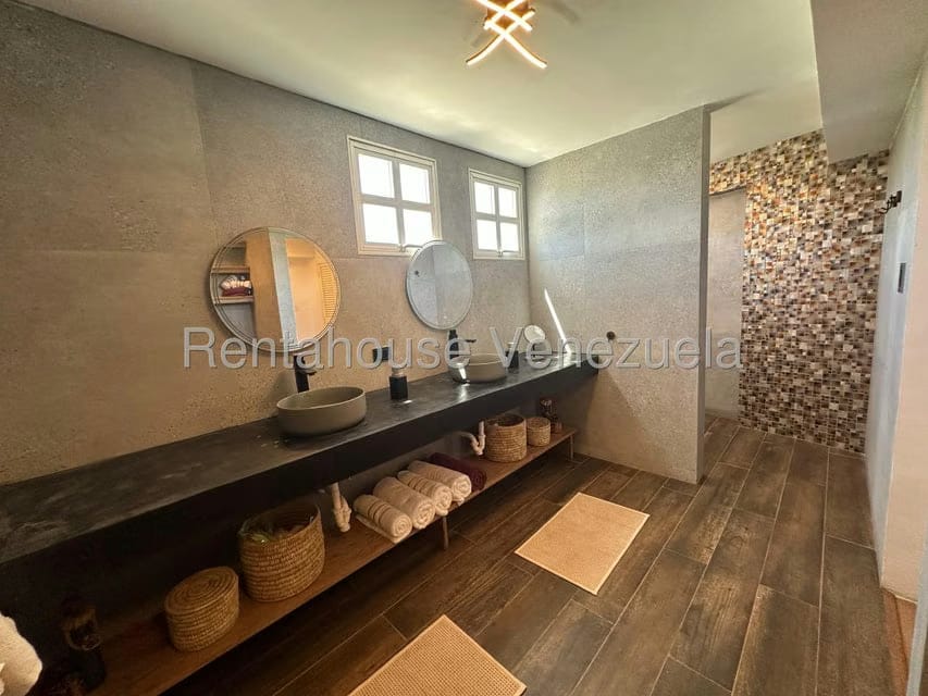 Apartamento (1 Nivel) en Venta en Avenida Bolivar, Nueva Esparta - 26