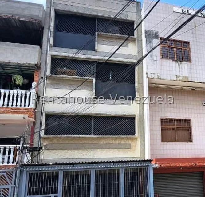 Comercial (Industrial) en Venta en Catia, Distrito Metropolitano