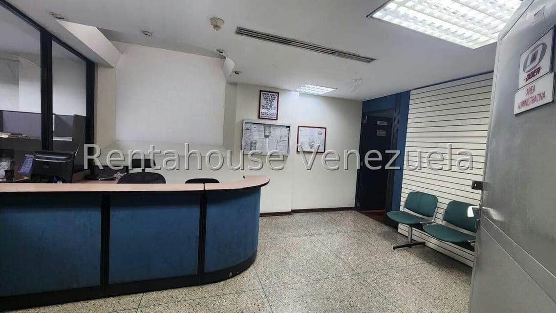 Comercial (Industrial) en Venta en Catia, Distrito Metropolitano - 2
