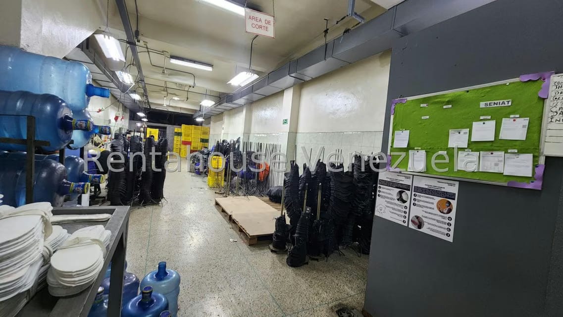 Comercial (Industrial) en Venta en Catia, Distrito Metropolitano - 7