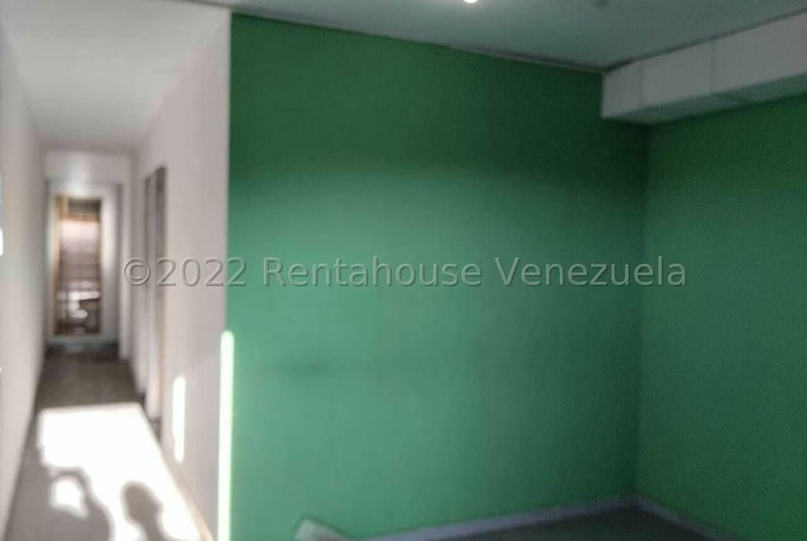 23-13934 Venta de Local en Av Goajira..KB - 5