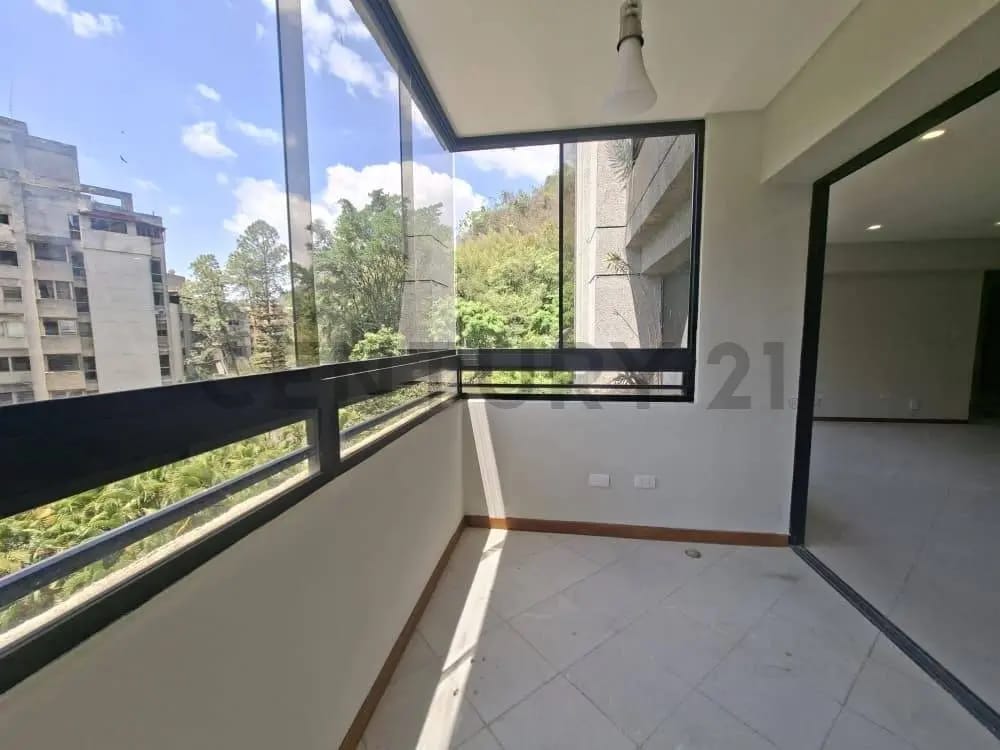 Apto en venta, 134 m² con diseño funcional en Terrazas del Ávila - 2