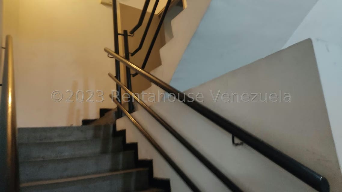 Comercial (Local Comercial) en Venta en El Rosal, Distrito Metropolitano - 14