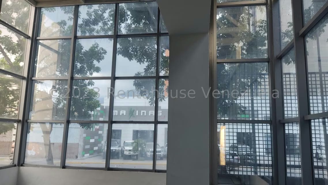 Comercial (Local Comercial) en Venta en El Rosal, Distrito Metropolitano - 4