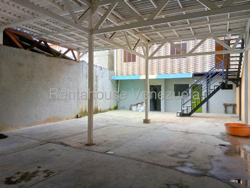 Comercial (Galpon - Deposito) en Alquiler en La Candelaria, Carabobo - 4