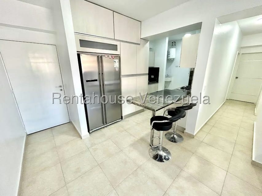 Apartamento (1 Nivel) en Alquiler en Zona Este, Lara - 6