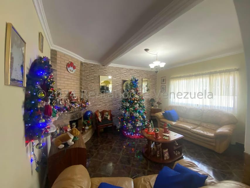 Casa (Contemporaneo) en Venta en Colinas de Carrizal, Miranda - 3