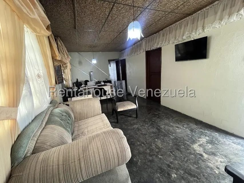Comercial (Local Comercial) en Venta en Zona Centro, Aragua - 3