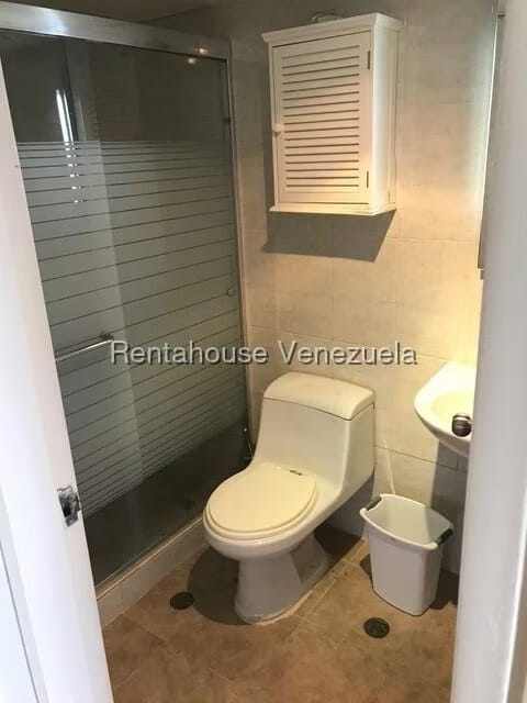 Apartamento (1 Nivel) en Venta en Carenero, Miranda - 6