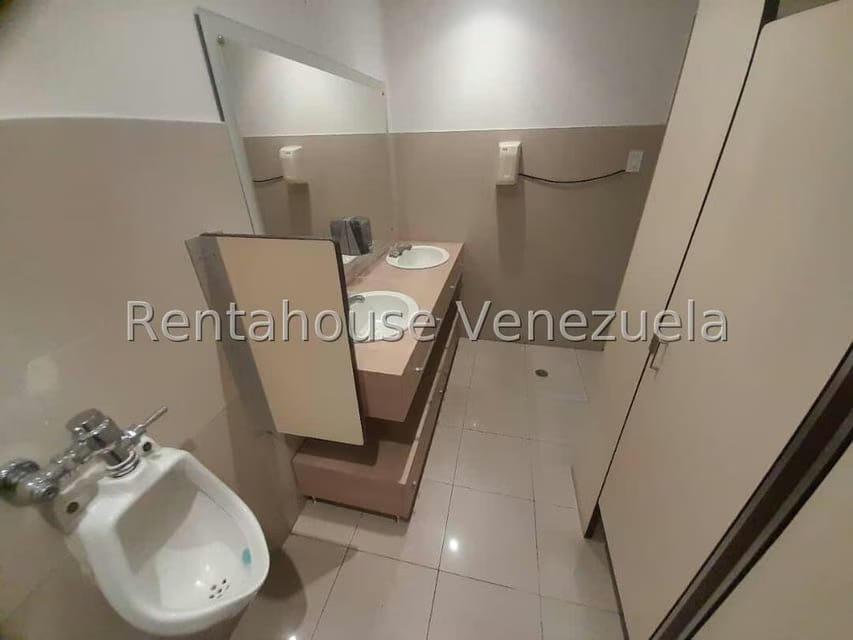 Comercial (Oficina) en Venta en Bello Monte, Distrito Metropolitano - 86