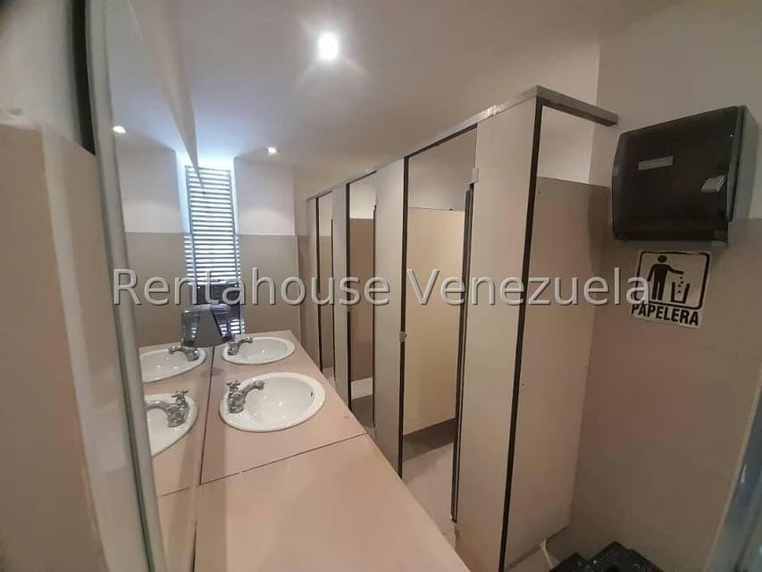 Comercial (Oficina) en Venta en Bello Monte, Distrito Metropolitano - 92