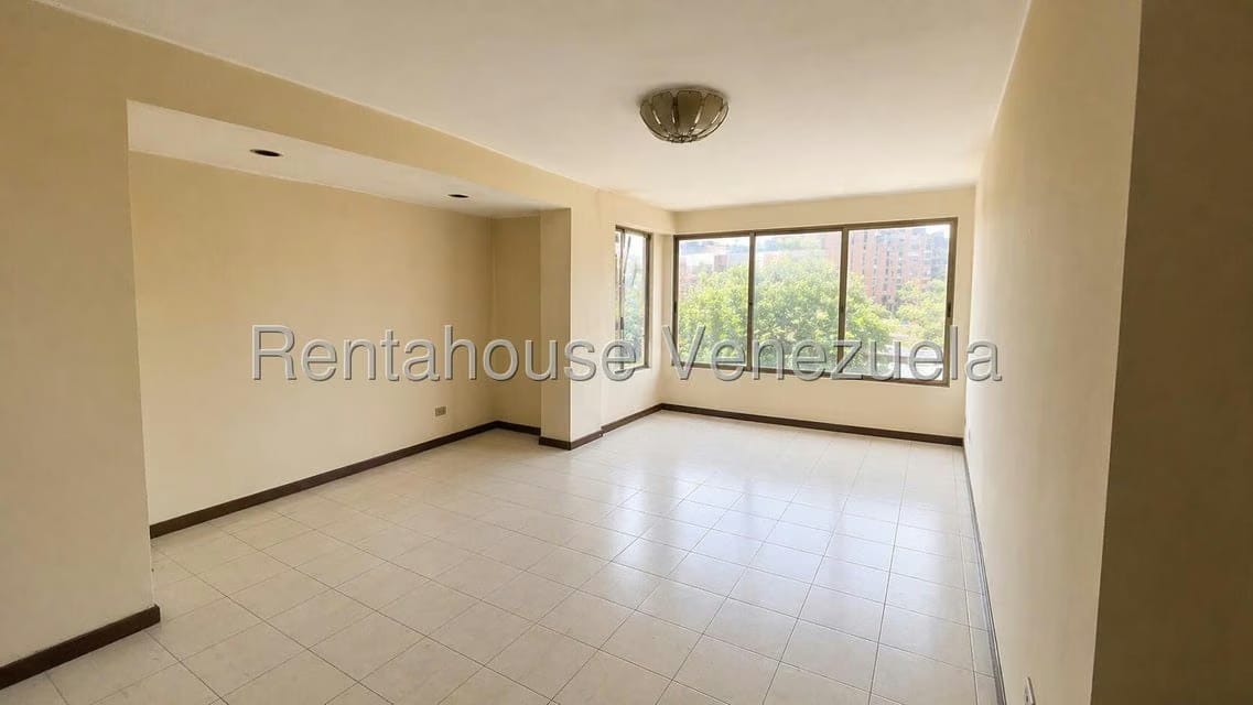 Apartamento (1 Nivel) en Venta en La Campiña, Distrito Metropolitano - 4