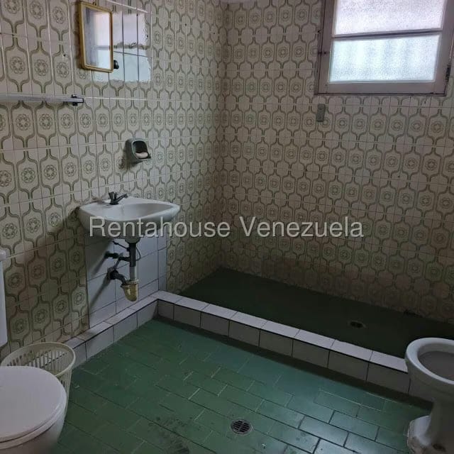 Casa (Duplex) en Venta en El Paraiso, Distrito Metropolitano - 13