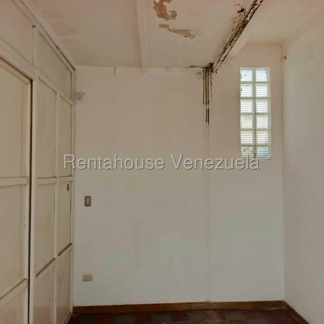 Casa (Duplex) en Venta en El Paraiso, Distrito Metropolitano - 22