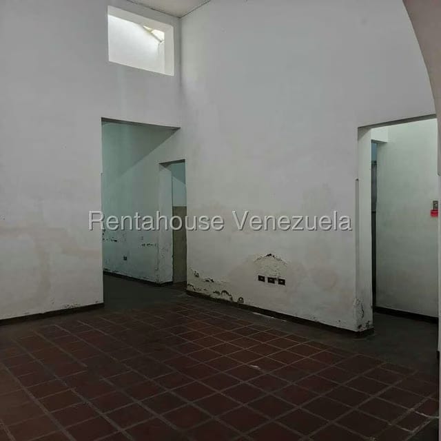 Casa (Duplex) en Venta en El Paraiso, Distrito Metropolitano - 36