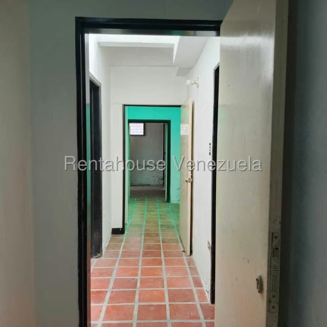 Casa (Duplex) en Venta en El Paraiso, Distrito Metropolitano - 41