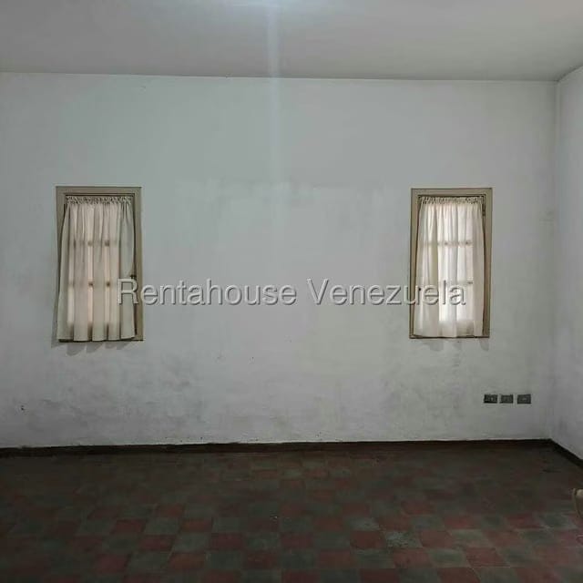 Casa (Duplex) en Venta en El Paraiso, Distrito Metropolitano - 42