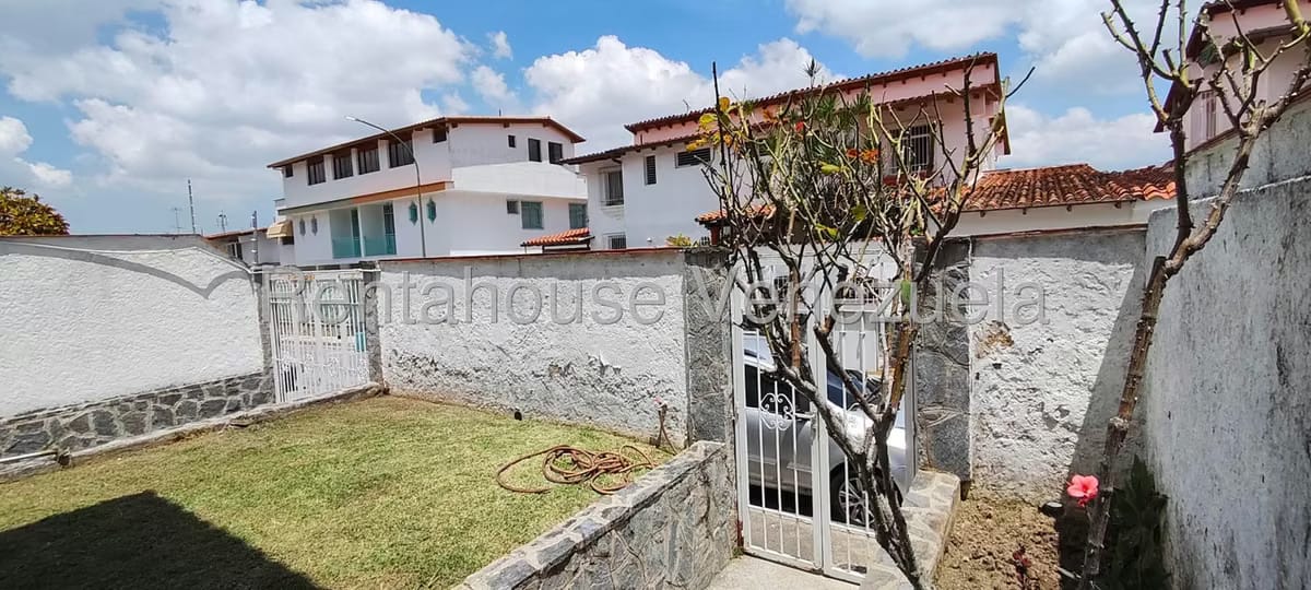 Casa (Duplex) en Venta en Alto Prado, Distrito Metropolitano - 5