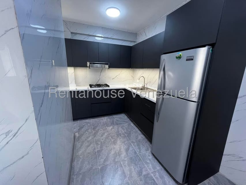 Apartamento (1 Nivel) en Alquiler en Altamira, Distrito Metropolitano - 24