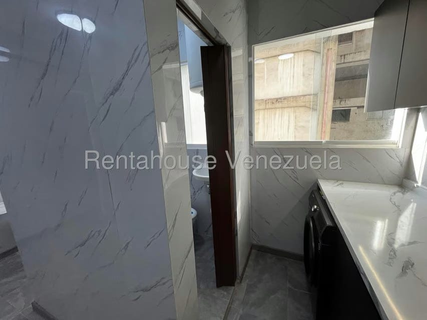 Apartamento (1 Nivel) en Alquiler en Altamira, Distrito Metropolitano - 26