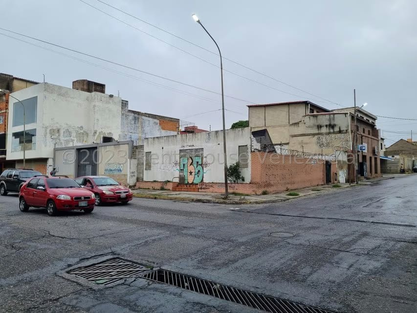 Terreno (Comercial) en Alquiler en Centro, Lara - 2