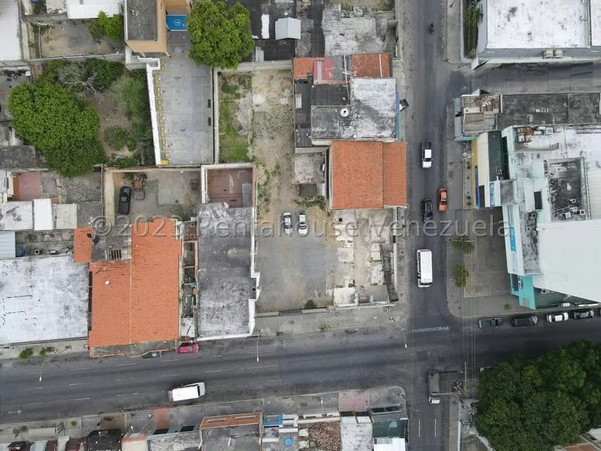 Terreno (Comercial) en Alquiler en Centro, Lara - 17